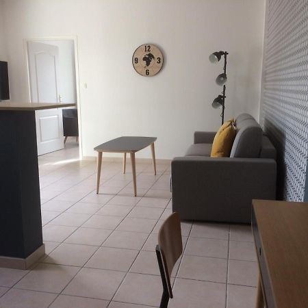 Isabeau Appt 2.5 Apartment Cambrai Exterior photo